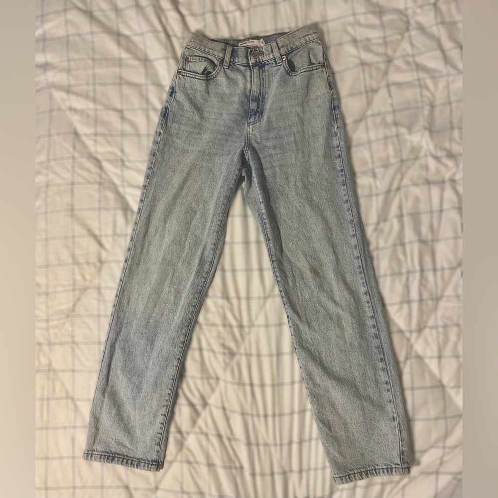 Garage Mom Jeans-no rips